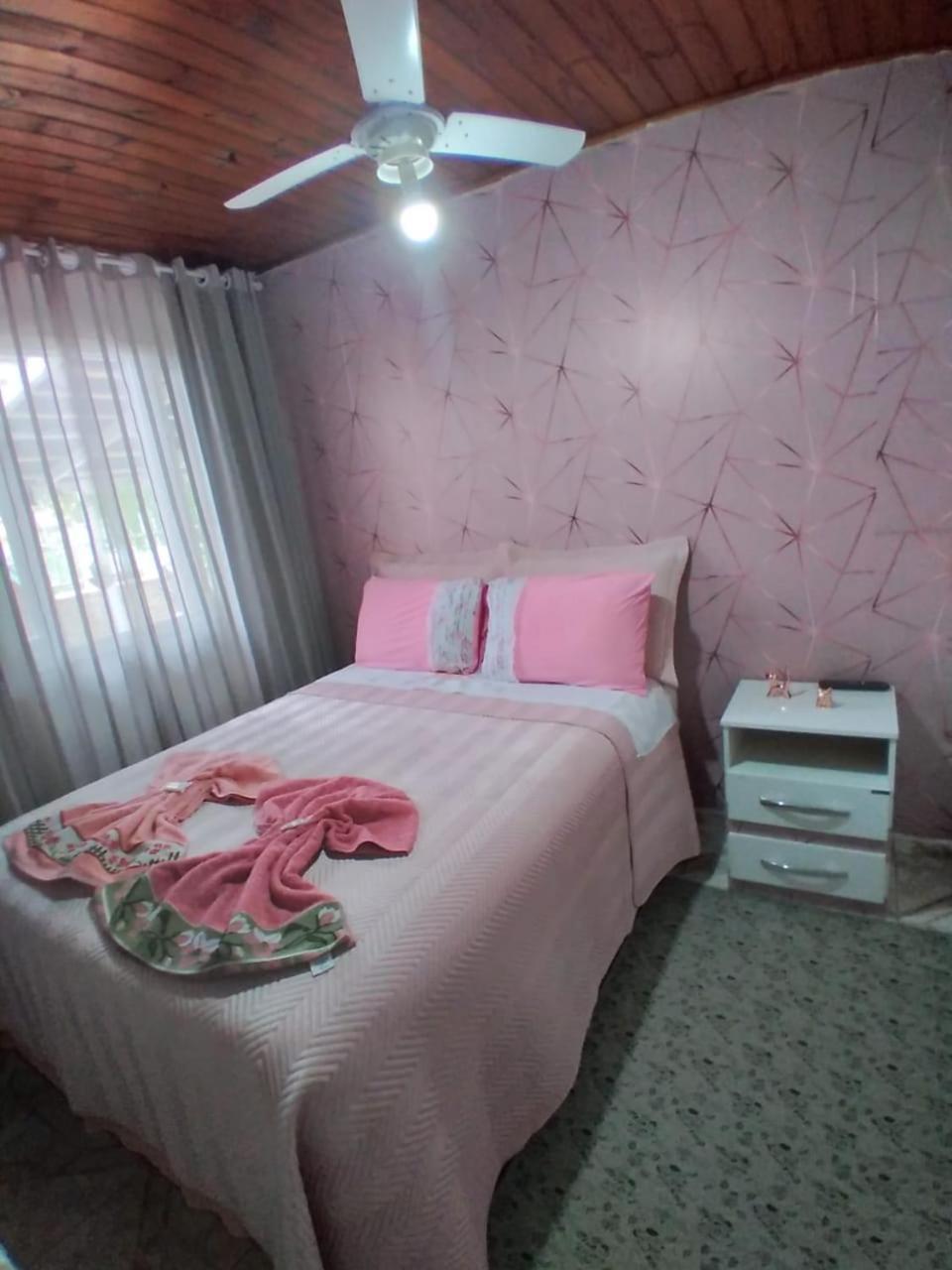 Casa De Temporada Familiar Hotel Урубиси Стая снимка
