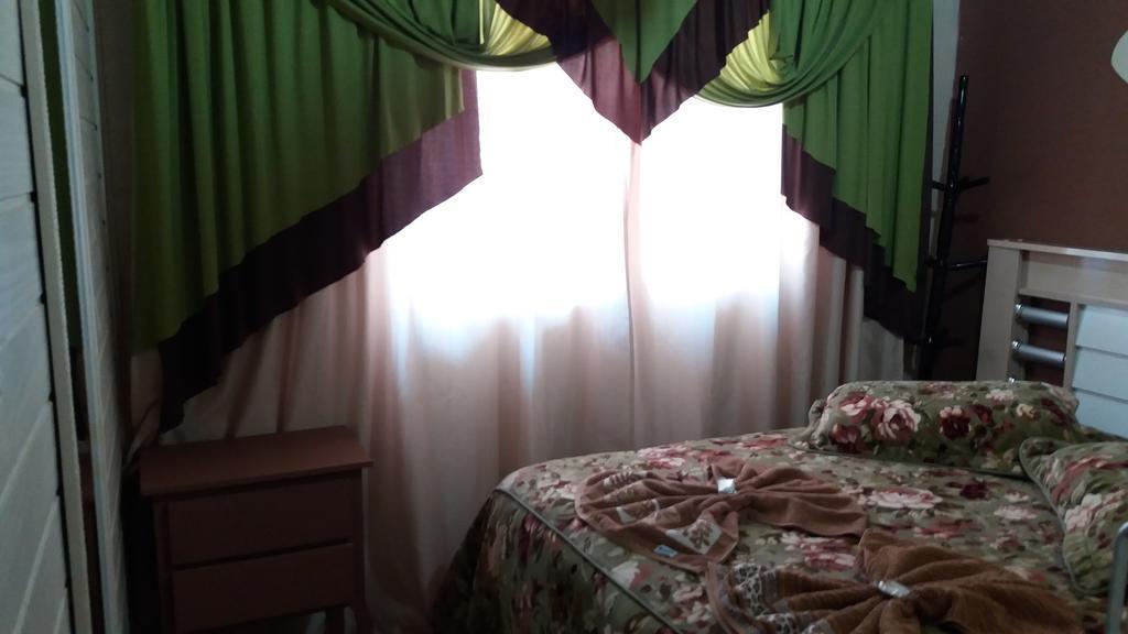 Casa De Temporada Familiar Hotel Урубиси Екстериор снимка